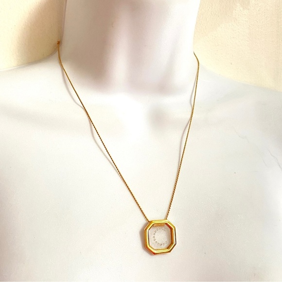 AVON Gold "C" Initial Necklace On Thin Gold Chain Vintage - Picture 8 of 9